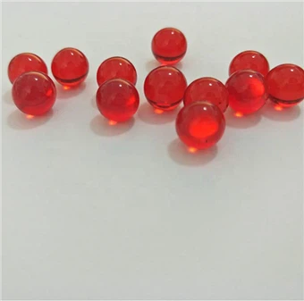 Sarkanas stikla bumbiņas ar diametru 8 mm